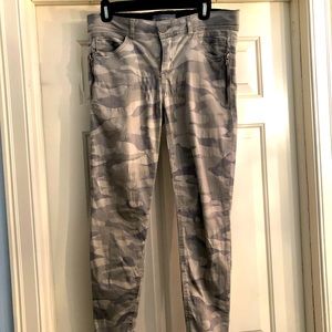 Wit & Wisdom gray camo pants